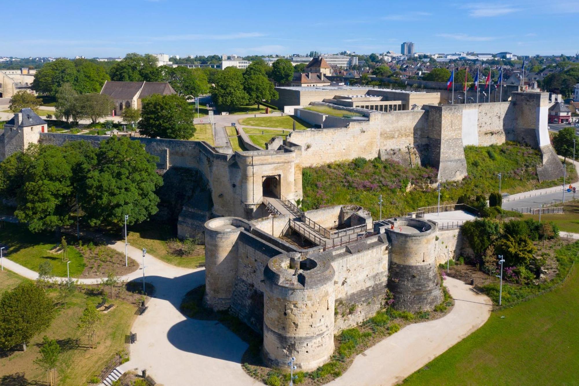 Le Castel D'Orne - Piscine Et Terrasse Caen Exterior foto